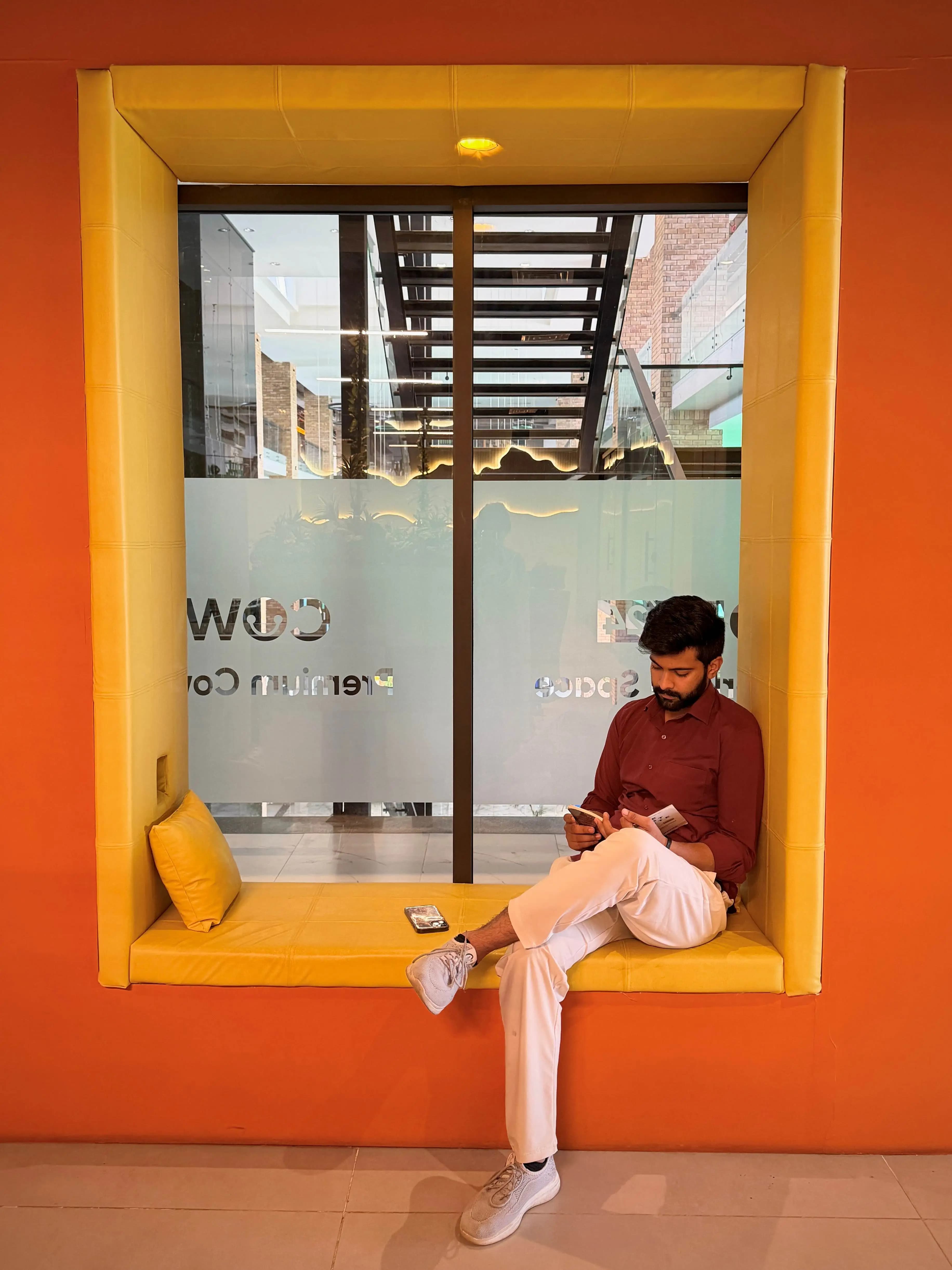 Cowork24