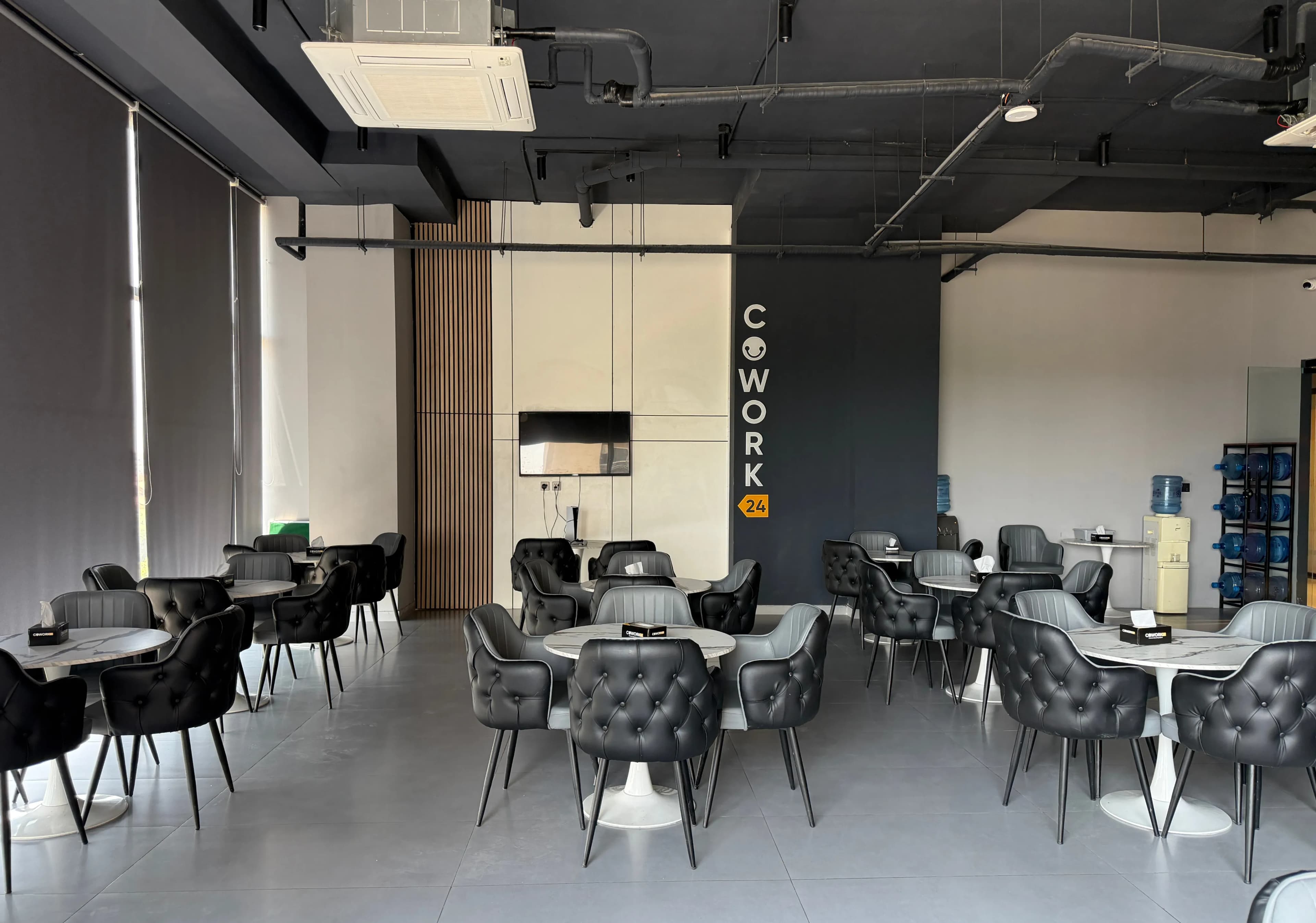 Cowork24 Event Hall